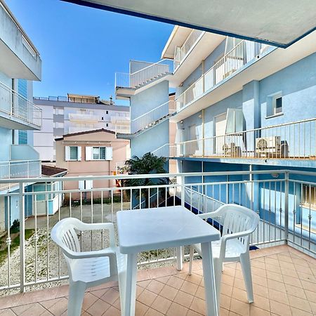 Rialto Apartamento Lignano Sabbiadoro Exterior foto